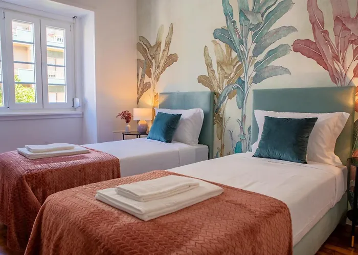 Succeed Campo Pequeno Suites