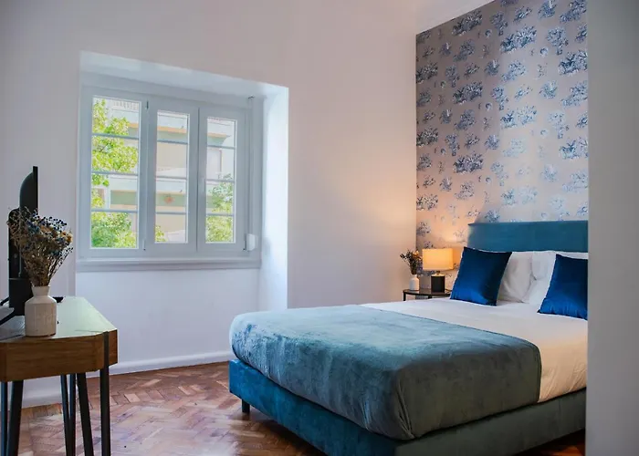 Succeed Campo Pequeno Suites